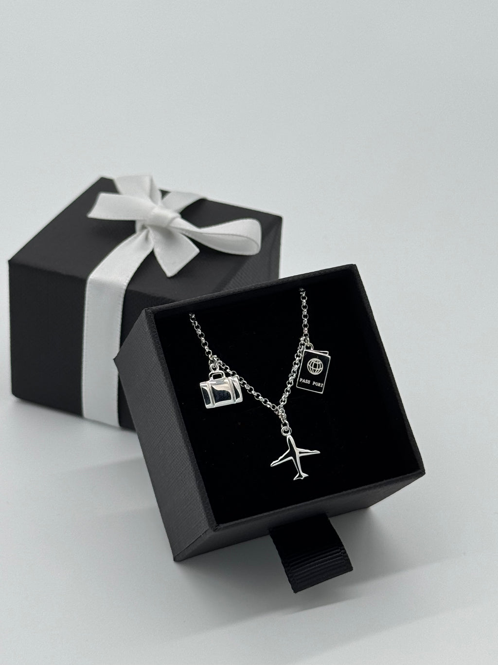 Flugzeug, Koffer und Reisepass Silberarmband 925 - Reise