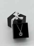 Funkelndes Circle Collier mit 21 Steinen in 925 Silber