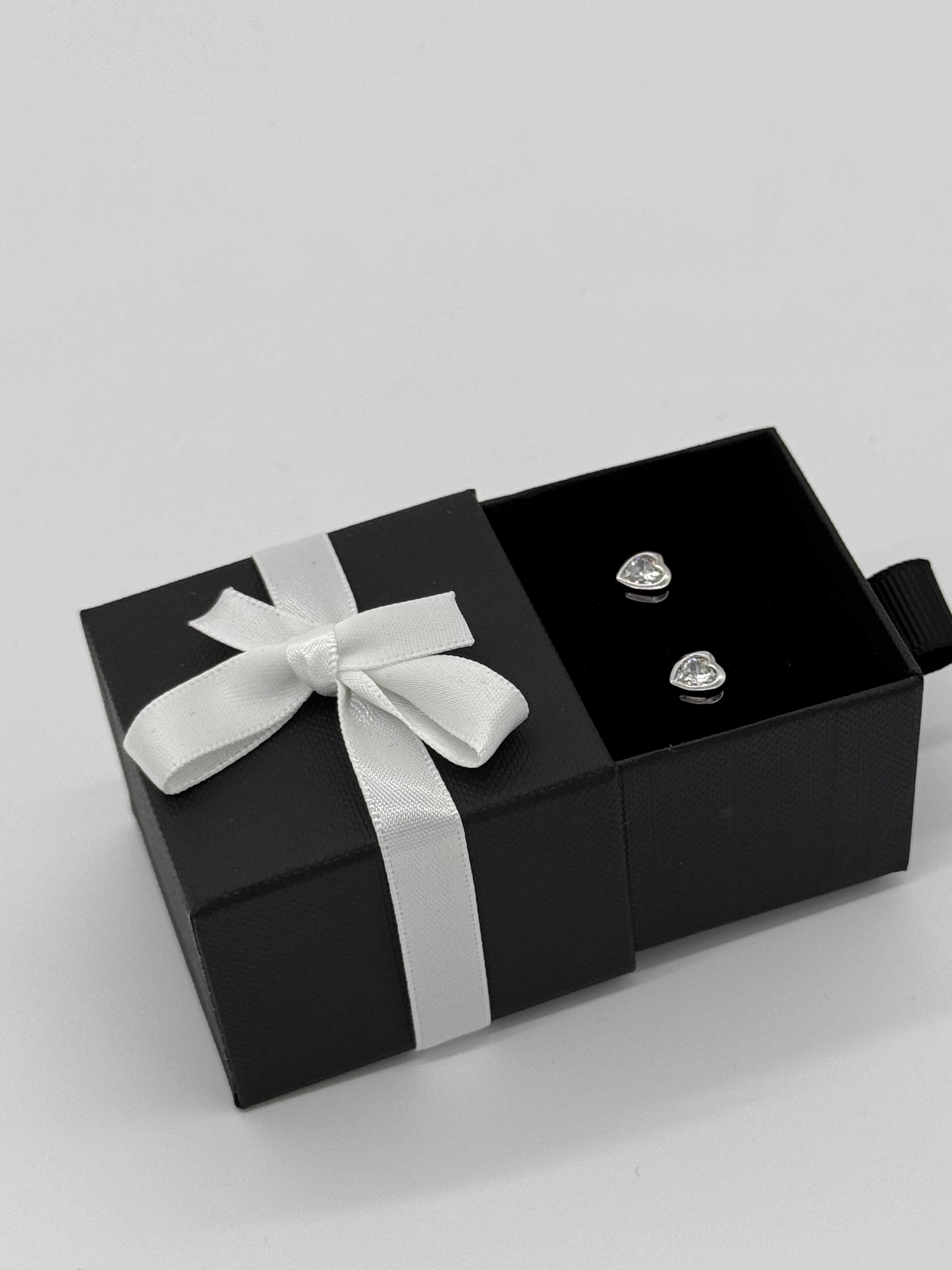 Ohrstecker Herz in Weiß | Silber 925